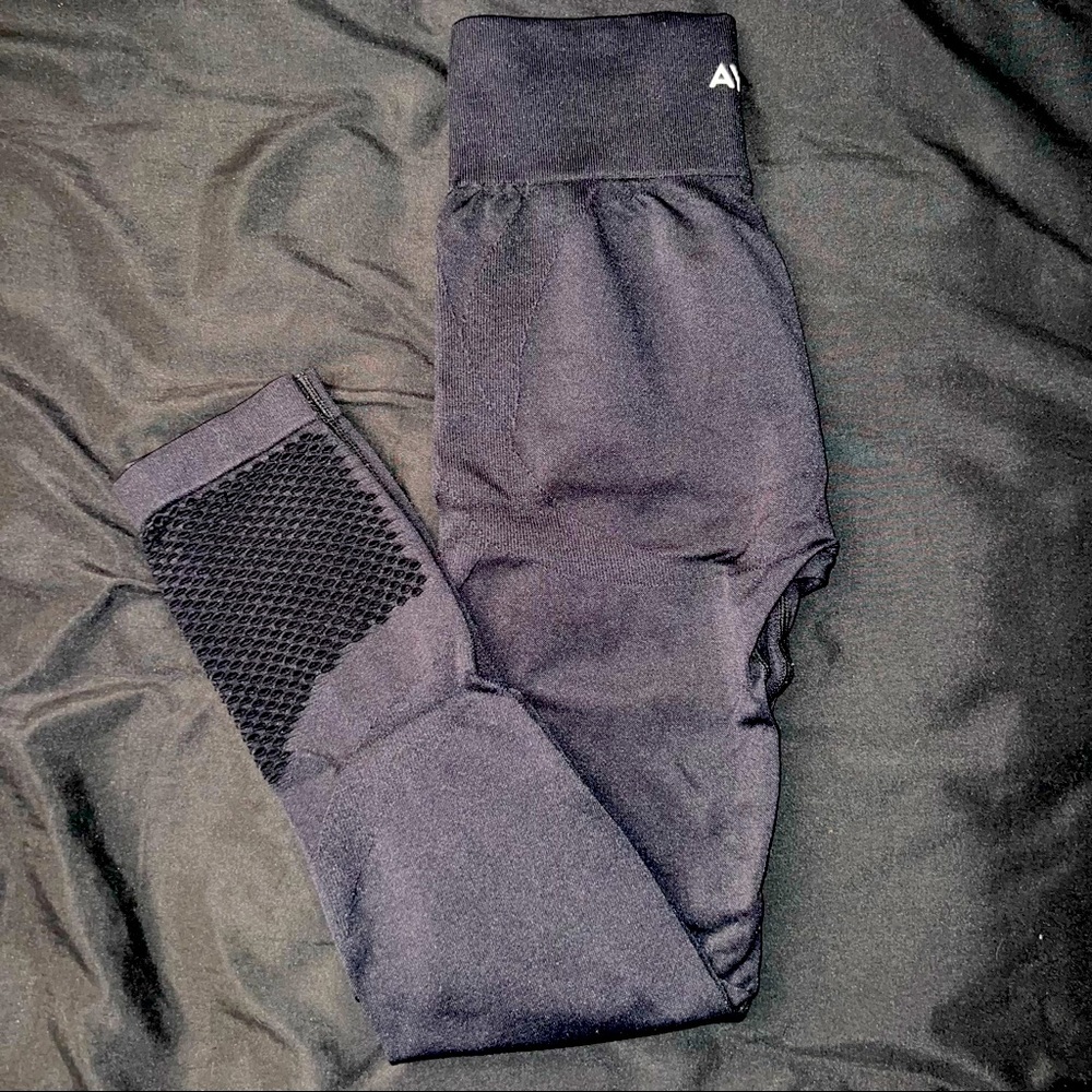 REFORM SEAMLESS LEGGINGS